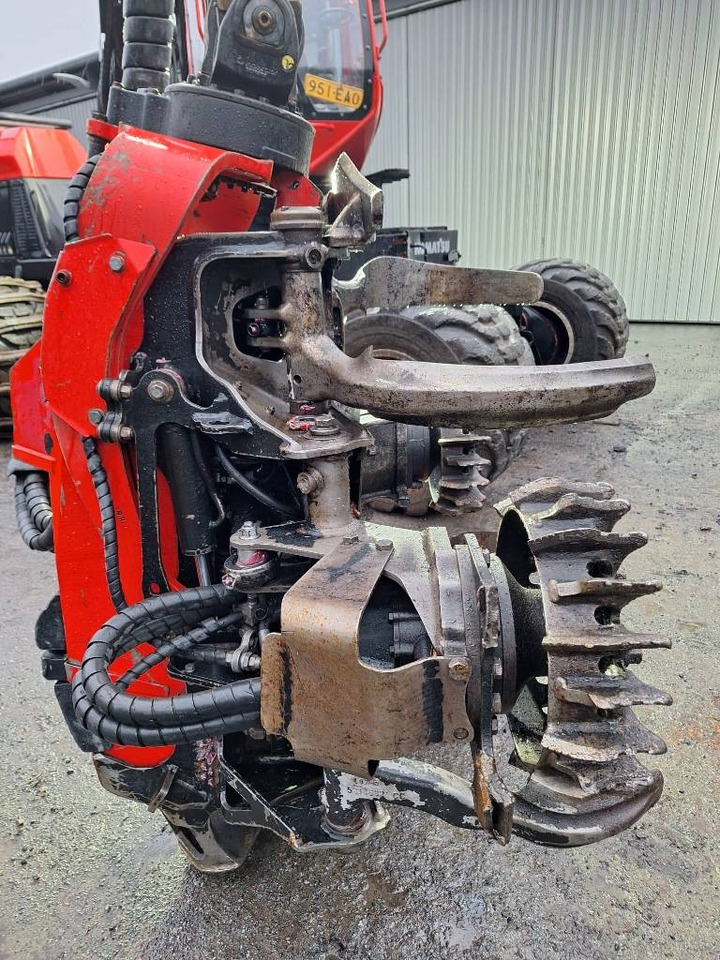 Lesnícky harvestor Komatsu 901 XC: obrázok 6