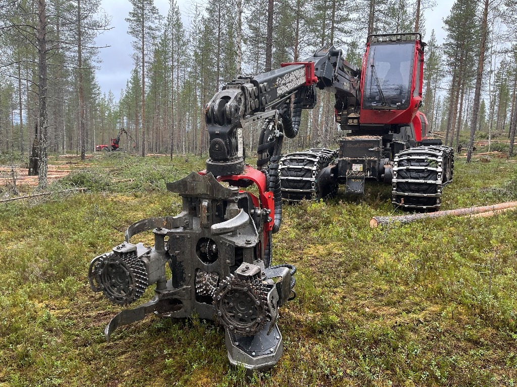 Komatsu 901 XC - Lesnícky harvestor: obrázok 1 Komatsu 901 XC - Lesnícky harvestor: obrázok 1