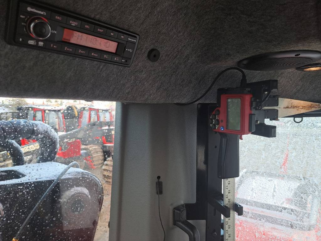 Komatsu 901xc - Lesnícky harvestor: obrázok 4 Komatsu 901xc - Lesnícky harvestor: obrázok 4