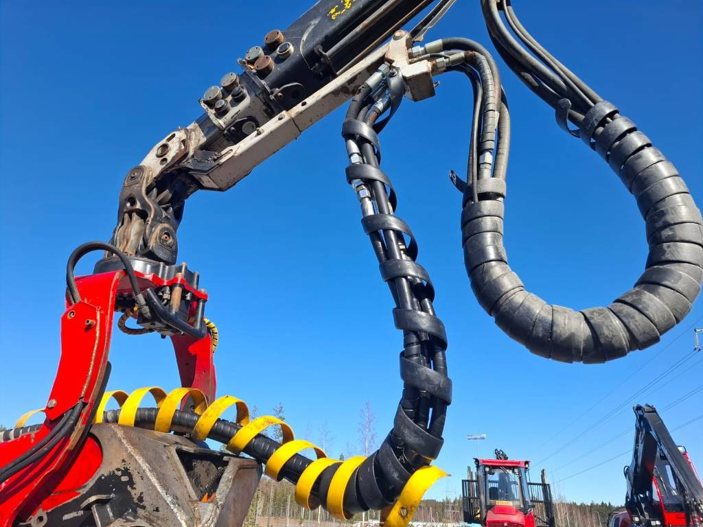 Lesnícky harvestor Komatsu 911: obrázok 25 Lesnícky harvestor Komatsu 911: obrázok 25