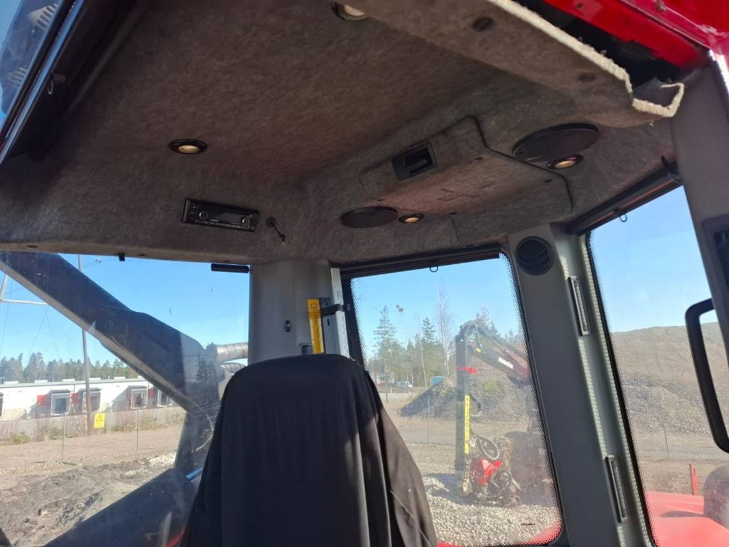 Lesnícky harvestor Komatsu 911: obrázok 21 Lesnícky harvestor Komatsu 911: obrázok 21