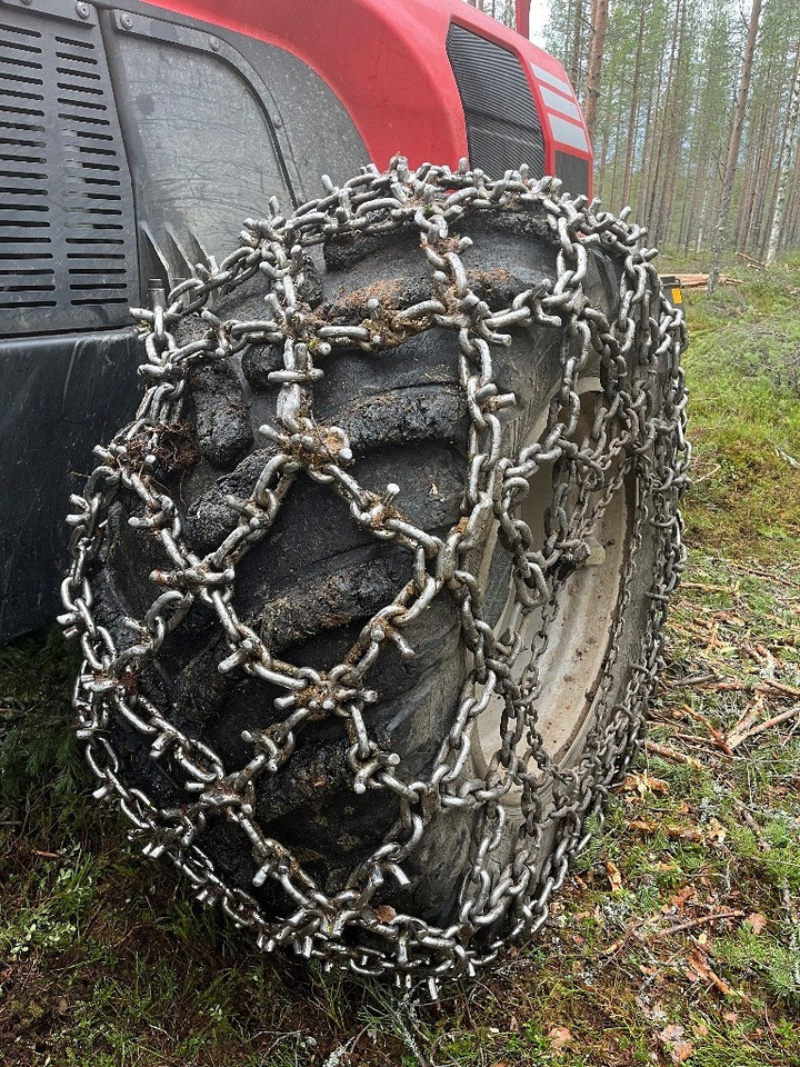 Komatsu 931 - Lesnícky harvestor: obrázok 5 Komatsu 931 - Lesnícky harvestor: obrázok 5