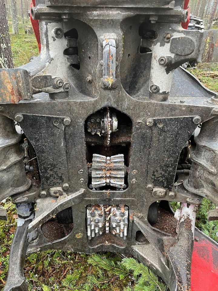 Komatsu 931 - Lesnícky harvestor: obrázok 2 Komatsu 931 - Lesnícky harvestor: obrázok 2