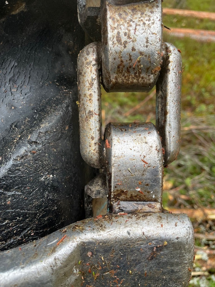 Komatsu 931 - Lesnícky harvestor: obrázok 4 Komatsu 931 - Lesnícky harvestor: obrázok 4