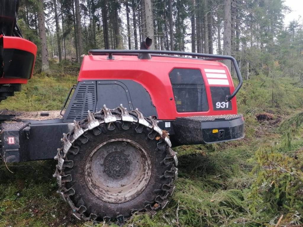 Komatsu 931 - Lesnícky harvestor: obrázok 3 Komatsu 931 - Lesnícky harvestor: obrázok 3