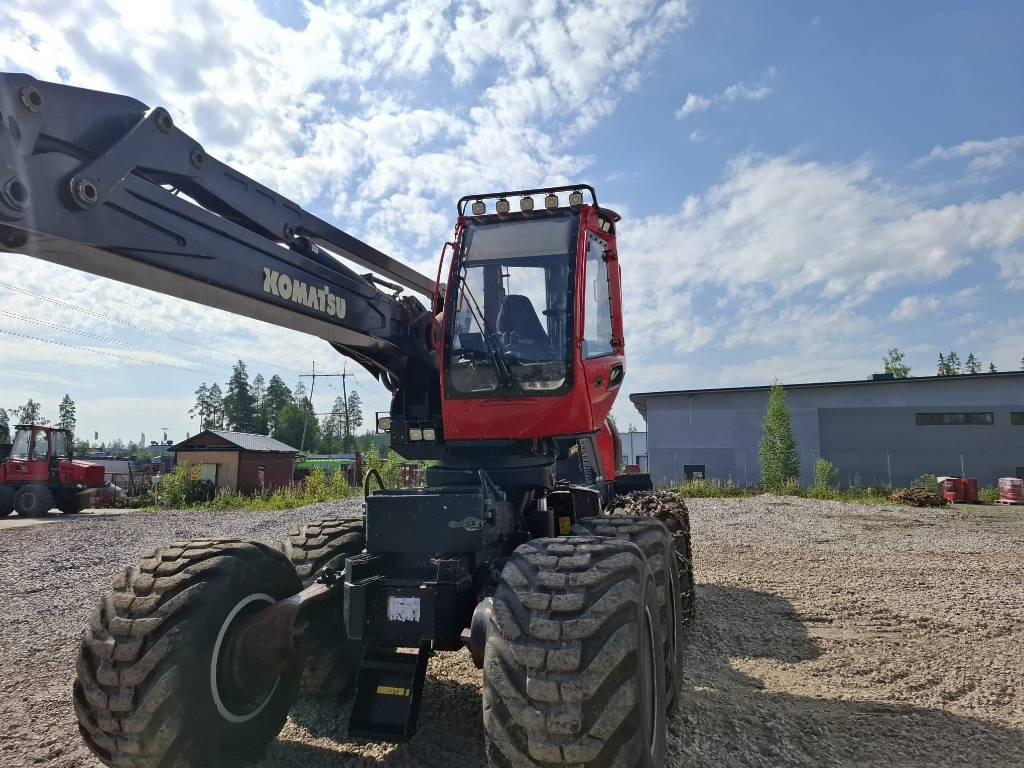 Komatsu 931 XC - Lesnícky harvestor: obrázok 1 Komatsu 931 XC - Lesnícky harvestor: obrázok 1