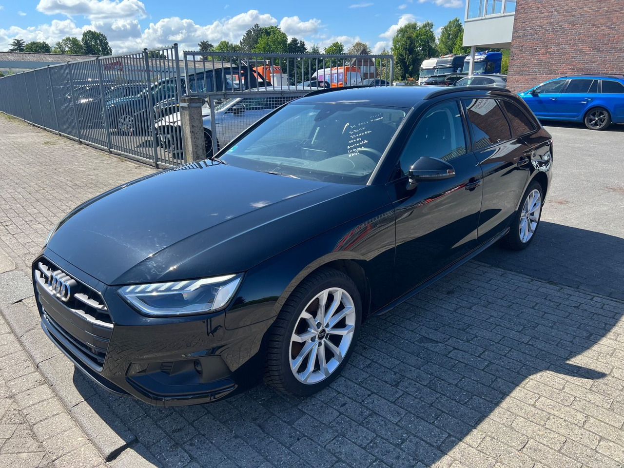 Audi A4 Avant 35 TFSI advanced Hybrid /Benzin AUTOMAT - Automobil: obrázok 1 Audi A4 Avant 35 TFSI advanced Hybrid /Benzin AUTOMAT - Automobil: obrázok 1