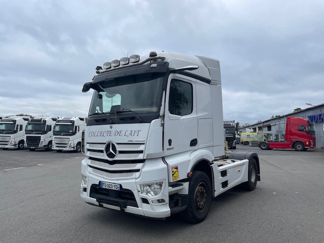 Mercedes-Benz Actros - Ťahač: obrázok 1 Mercedes-Benz Actros - Ťahač: obrázok 1