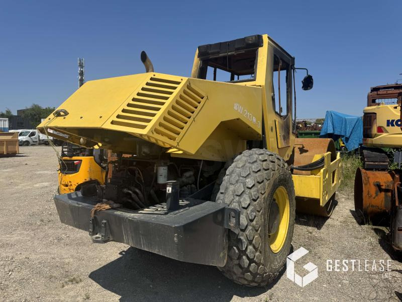 Bomag BW213 D-3 - Kompaktor: obrázok 4 Bomag BW213 D-3 - Kompaktor: obrázok 4