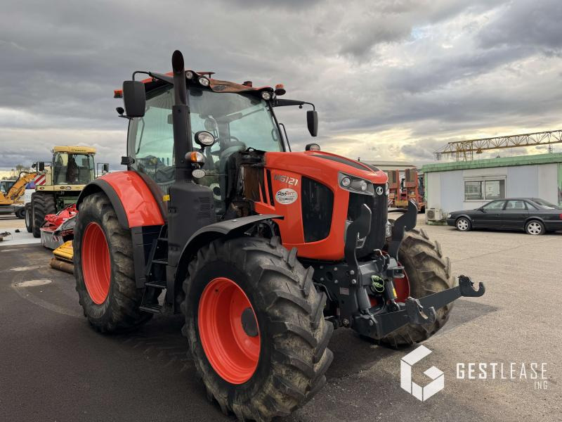 Kubota M6121 - Traktor: obrázok 4 Kubota M6121 - Traktor: obrázok 4