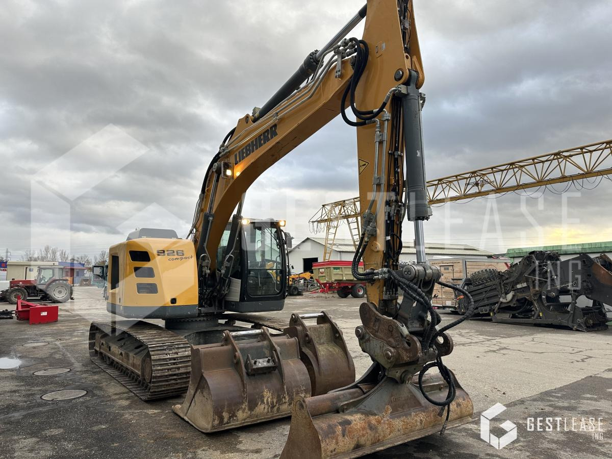 Liebherr R926 COMPACT - Pásové rýpadlo: obrázok 4 Liebherr R926 COMPACT - Pásové rýpadlo: obrázok 4