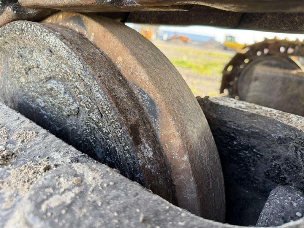 Pásové rýpadlo CAT 323 D: obrázok 17