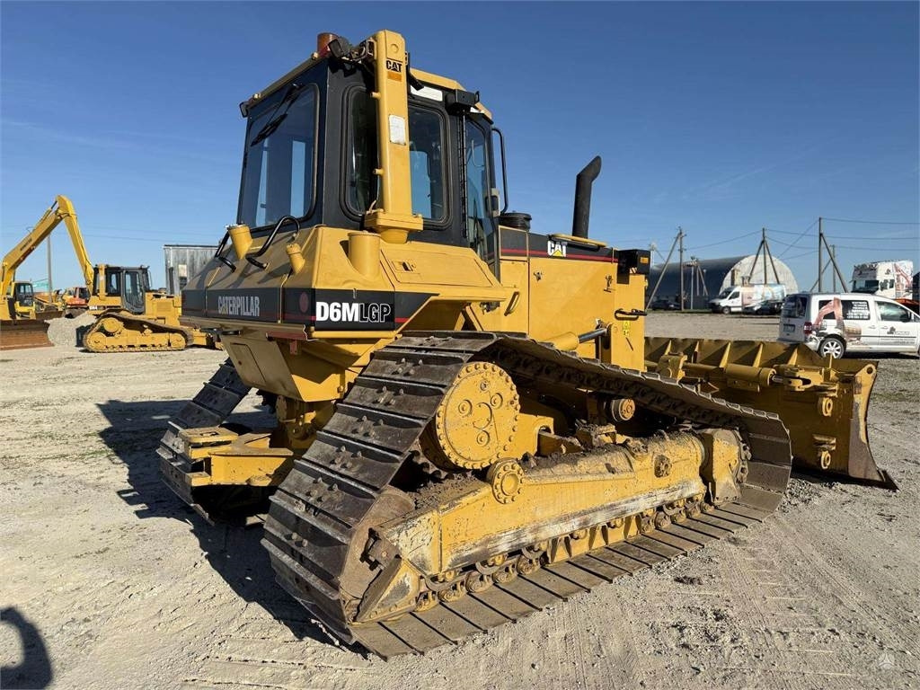 CAT D6M LGP - Buldozér: obrázok 3 CAT D6M LGP - Buldozér: obrázok 3