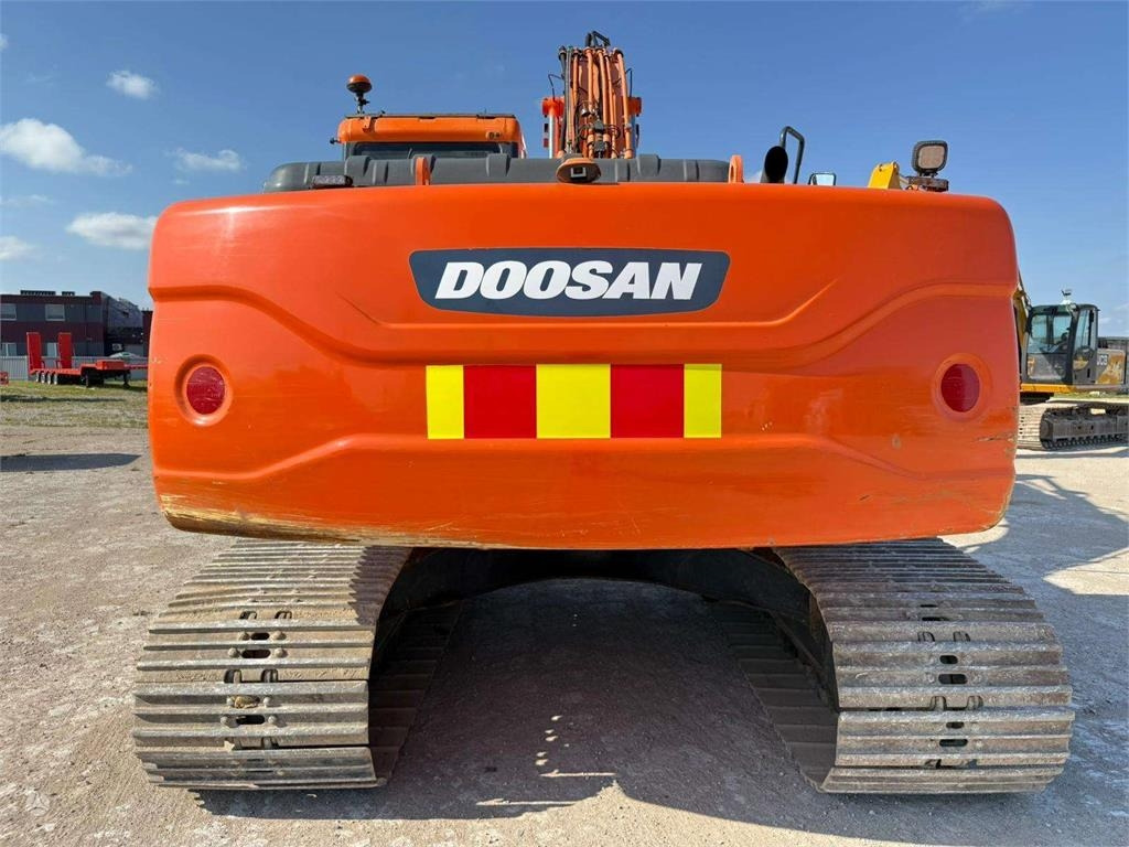 Doosan DX 225 LC ENGCON ROTOTILT TOP - Pásové rýpadlo: obrázok 4 Doosan DX 225 LC ENGCON ROTOTILT TOP - Pásové rýpadlo: obrázok 4