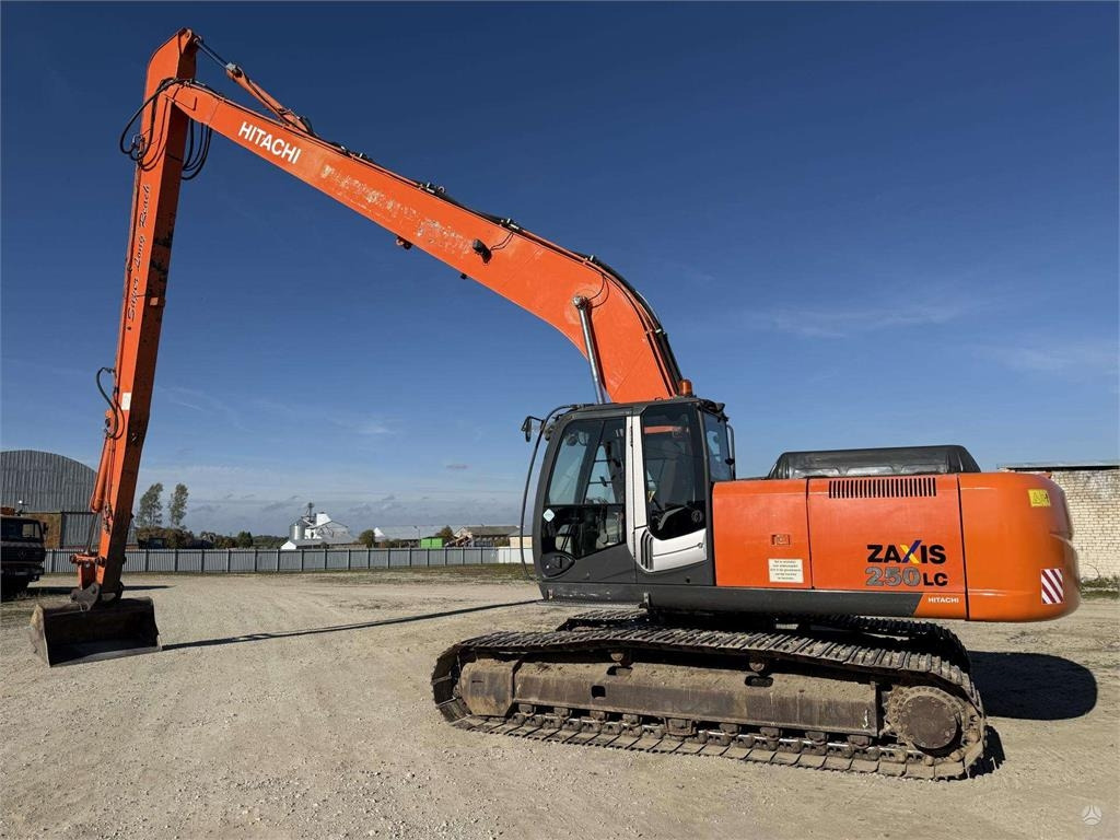 Hitachi ZX 250 LC-3 , 21 M , 800 mm - Pásové rýpadlo: obrázok 2 Hitachi ZX 250 LC-3 , 21 M , 800 mm - Pásové rýpadlo: obrázok 2
