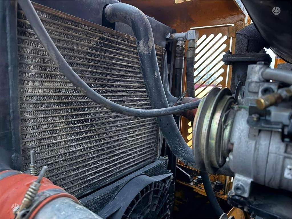 Kolesový nakladač Hyundai HL757-7, third line: obrázok 22