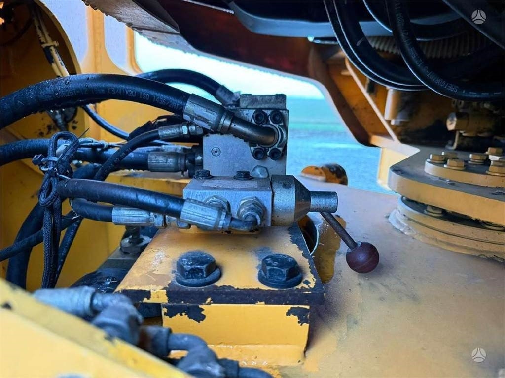 Kolesový nakladač Hyundai HL757-7, third line: obrázok 19