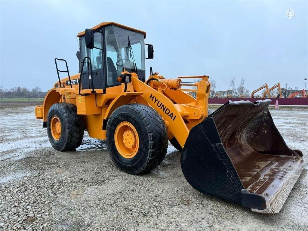 Kolesový nakladač Hyundai HL757-7, third line: obrázok 10