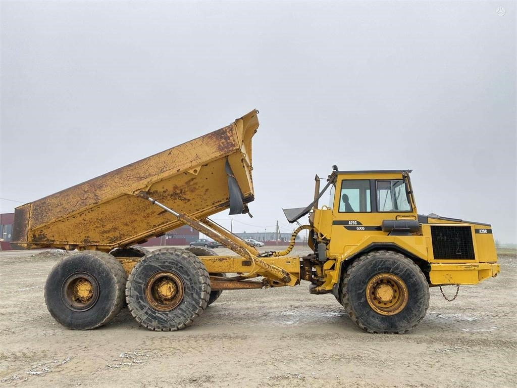 Volvo A25C , Nr.7 - Ťahačový kĺbový damper: obrázok 2 Volvo A25C , Nr.7 - Ťahačový kĺbový damper: obrázok 2
