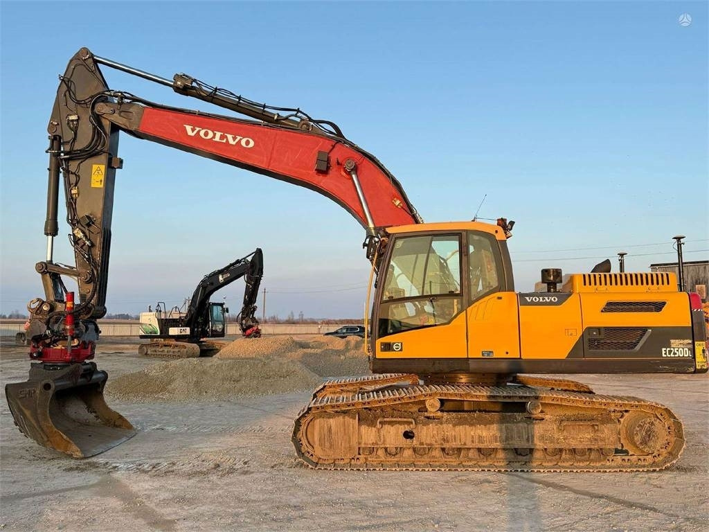 Volvo EC 250 DL 3D GPS + ROTOTILT - Pásové rýpadlo: obrázok 2 Volvo EC 250 DL 3D GPS + ROTOTILT - Pásové rýpadlo: obrázok 2