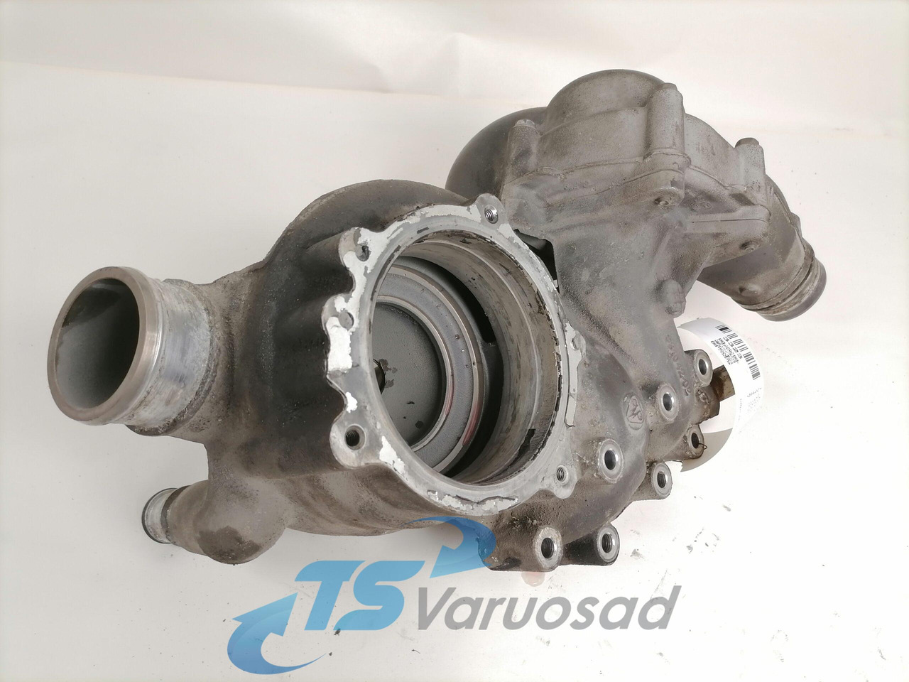 DAF Water pump manifold / housing 1747962 - Univerzálny diel pre Nákladné auto: obrázok 1 DAF Water pump manifold / housing 1747962 - Univerzálny diel pre Nákladné auto: obrázok 1