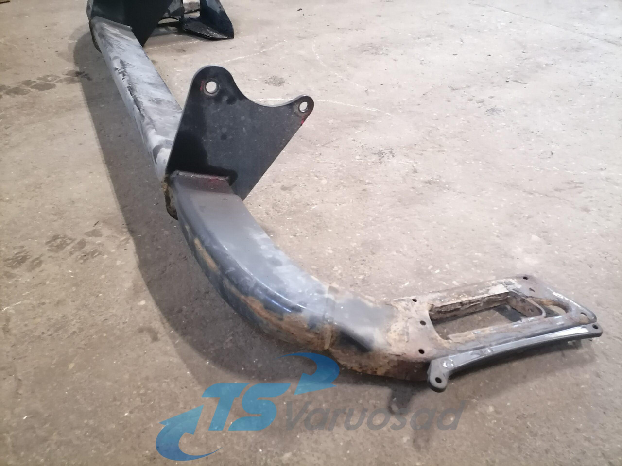 MAN Bumper 81418905171 - Nárazník pre Nákladné auto: obrázok 4 MAN Bumper 81418905171 - Nárazník pre Nákladné auto: obrázok 4