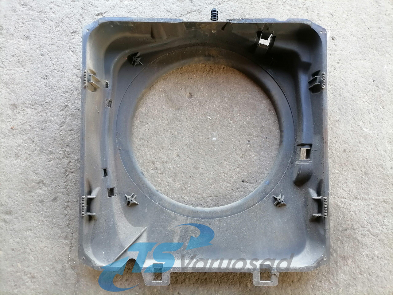 MAN Fan shroud 81066200145 - Chladič pre Nákladné auto: obrázok 2 MAN Fan shroud 81066200145 - Chladič pre Nákladné auto: obrázok 2