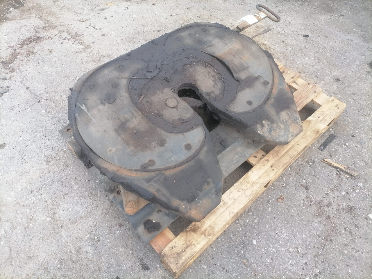 MAN Fifht wheel 662131013 - Točnica pre Nákladné auto: obrázok 2 MAN Fifht wheel 662131013 - Točnica pre Nákladné auto: obrázok 2