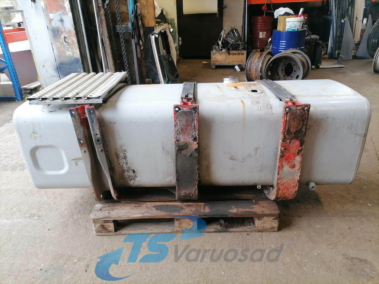 MAN Kütusepaak 780L 81122015608 - Palivová nádrž pre Nákladné auto: obrázok 4 MAN Kütusepaak 780L 81122015608 - Palivová nádrž pre Nákladné auto: obrázok 4