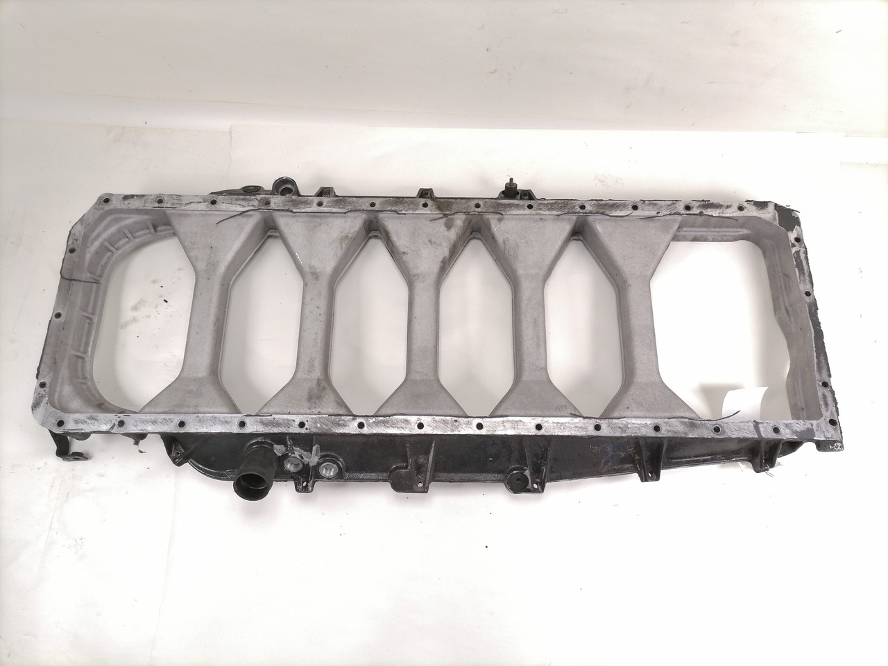 MAN Ladder frame 51011083036 - Olejová vaňa pre Nákladné auto: obrázok 2 MAN Ladder frame 51011083036 - Olejová vaňa pre Nákladné auto: obrázok 2