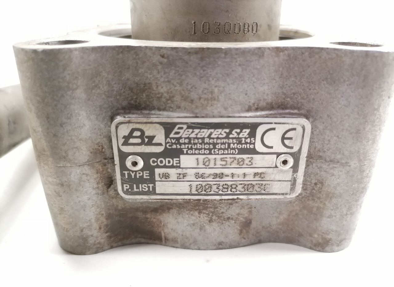 MAN PTO väljavõte + võll 1015703 - Hydraulika pre Nákladné auto: obrázok 4 MAN PTO väljavõte + võll 1015703 - Hydraulika pre Nákladné auto: obrázok 4