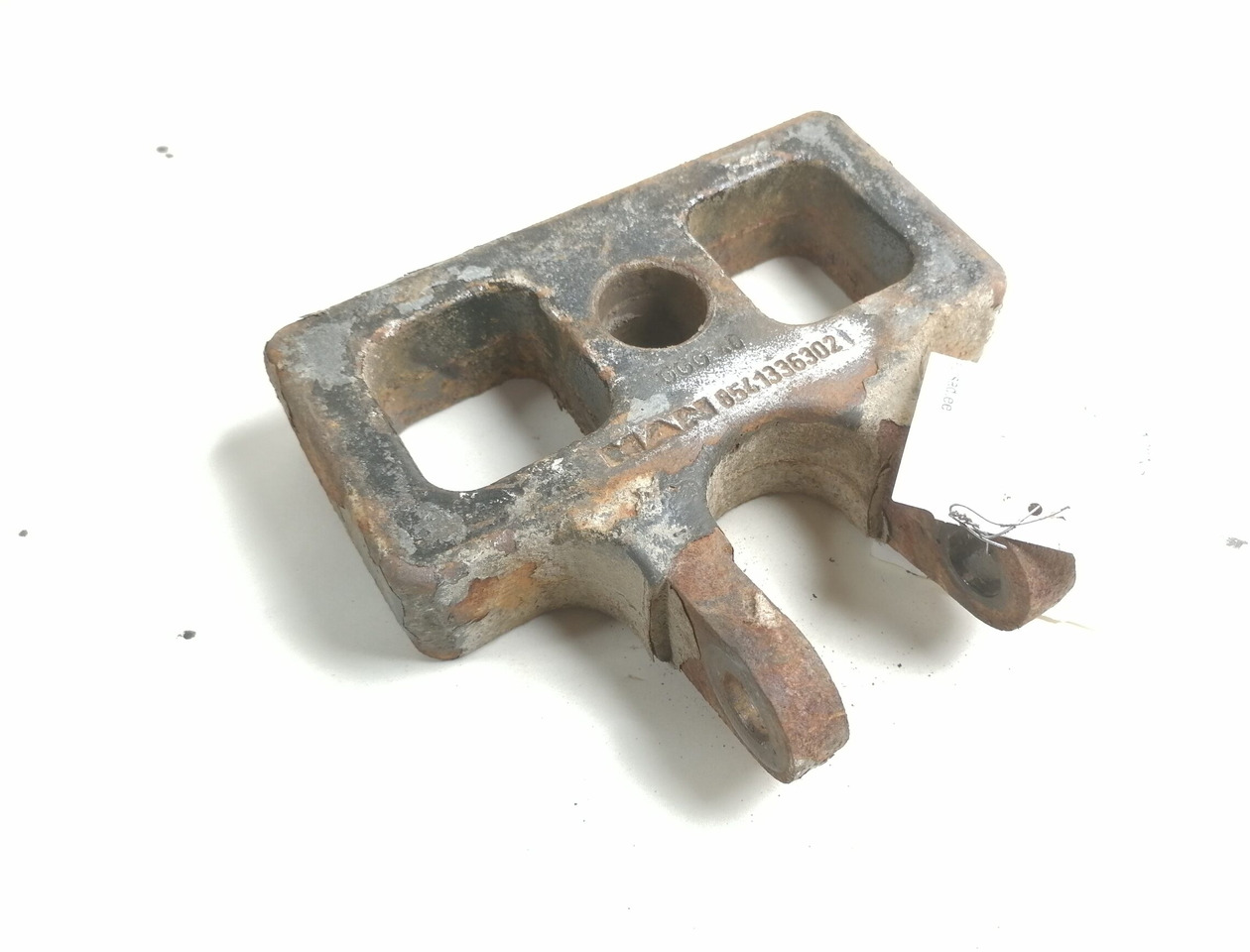 MAN Shock absorber mounting 85413363021 - Odpruženie pre Nákladné auto: obrázok 1 MAN Shock absorber mounting 85413363021 - Odpruženie pre Nákladné auto: obrázok 1