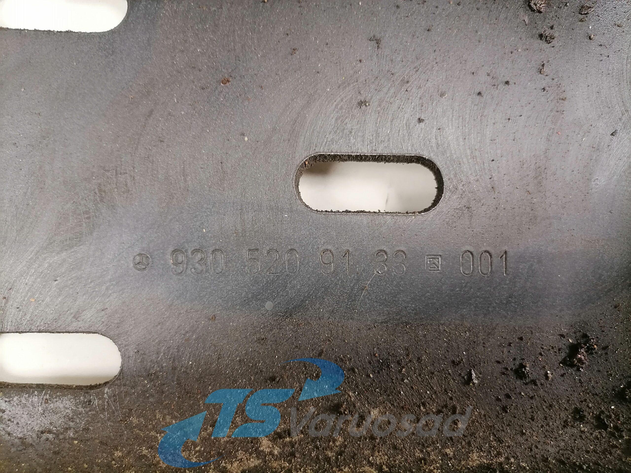 Mercedes-Benz Astmelaua kandur 9305209133 - Schodík pre Nákladné auto: obrázok 3 Mercedes-Benz Astmelaua kandur 9305209133 - Schodík pre Nákladné auto: obrázok 3