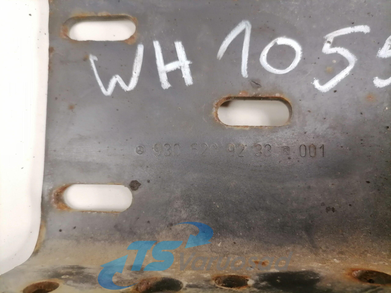 Mercedes-Benz Astmelaua kandur 9305209233 - Schodík pre Nákladné auto: obrázok 4 Mercedes-Benz Astmelaua kandur 9305209233 - Schodík pre Nákladné auto: obrázok 4