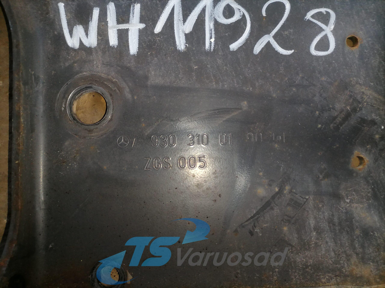 Mercedes-Benz Front bumper carrier A9303100190 - Nárazník pre Nákladné auto: obrázok 2 Mercedes-Benz Front bumper carrier A9303100190 - Nárazník pre Nákladné auto: obrázok 2