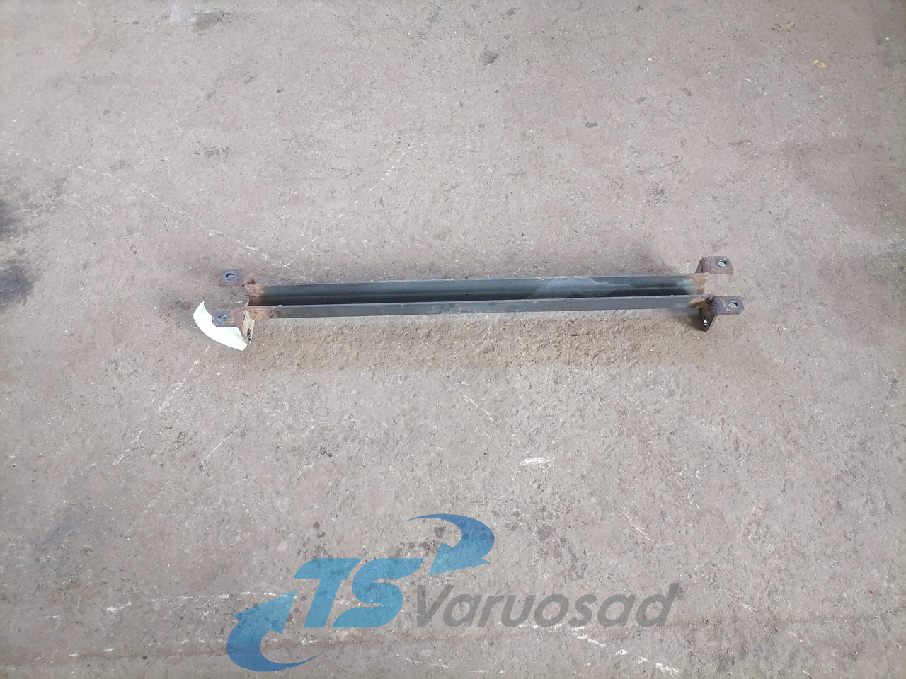 Mercedes-Benz Front bumper carrier A9413101722 - Nárazník pre Nákladné auto: obrázok 2 Mercedes-Benz Front bumper carrier A9413101722 - Nárazník pre Nákladné auto: obrázok 2