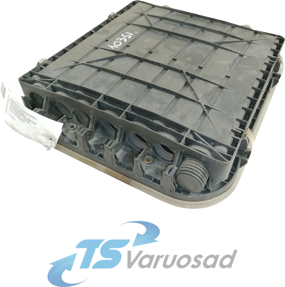 Mercedes-Benz Kabiini juhtmestiku harukarbi kate 0005400882 - Poistka pre Nákladné auto: obrázok 1 Mercedes-Benz Kabiini juhtmestiku harukarbi kate 0005400882 - Poistka pre Nákladné auto: obrázok 1