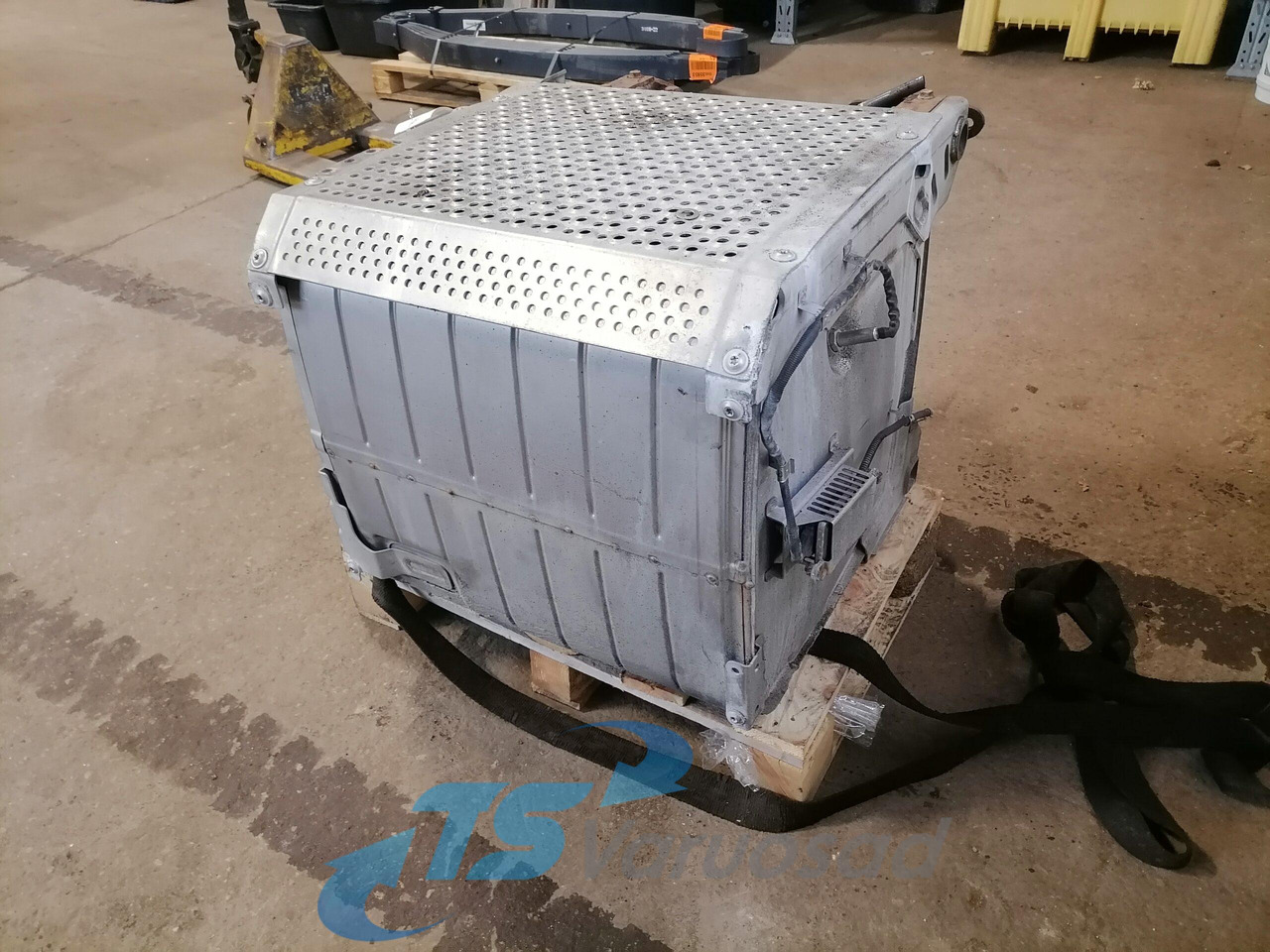 Mercedes-Benz Muffler A0034900314 - Tlumič výfuku pre Nákladné auto: obrázok 4 Mercedes-Benz Muffler A0034900314 - Tlumič výfuku pre Nákladné auto: obrázok 4