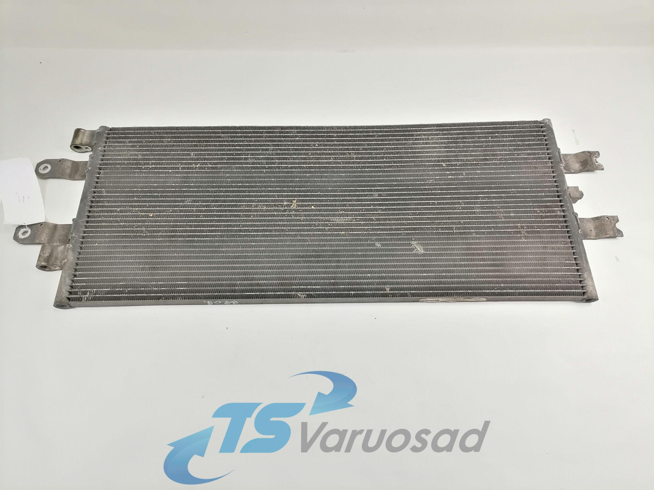 Scania A/C radiator 1921284 - Kúrenie/ Vetranie pre Nákladné auto: obrázok 2 Scania A/C radiator 1921284 - Kúrenie/ Vetranie pre Nákladné auto: obrázok 2