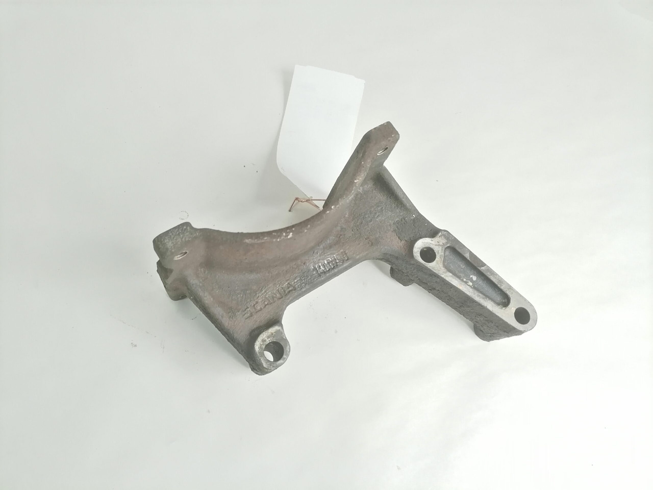 Scania Air conditioning compressor carrier 1400790 - Kúrenie/ Vetranie pre Nákladné auto: obrázok 2 Scania Air conditioning compressor carrier 1400790 - Kúrenie/ Vetranie pre Nákladné auto: obrázok 2