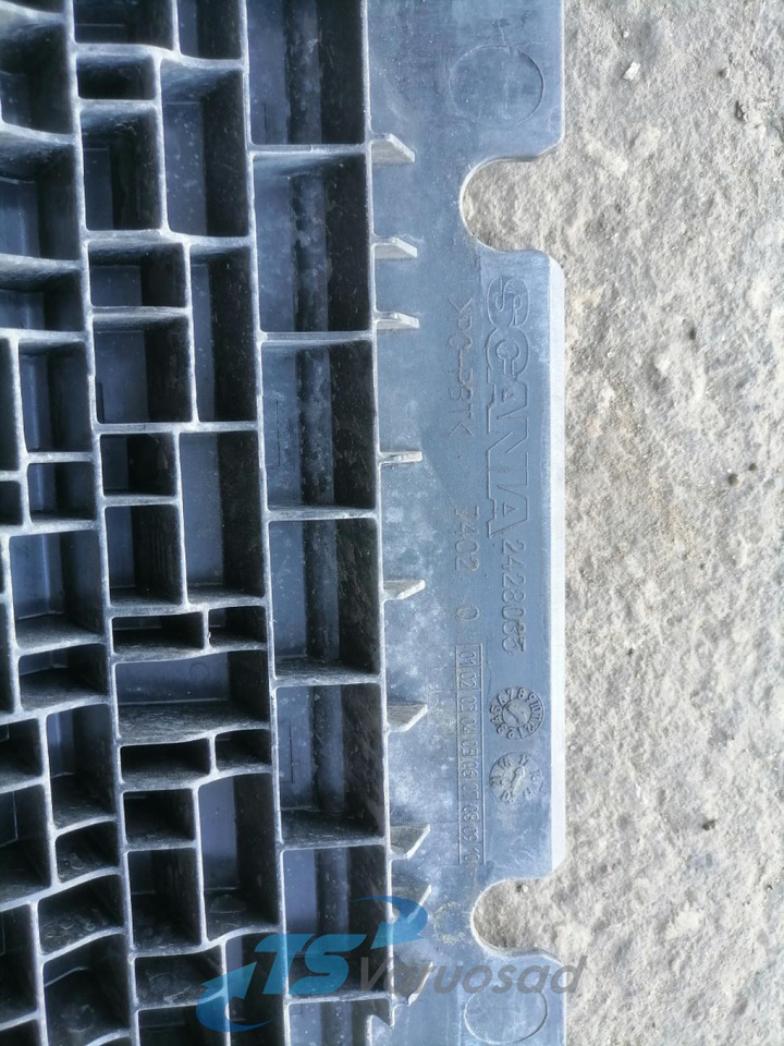 Scania Battery cover 2428035 - Akumulátor pre Nákladné auto: obrázok 4 Scania Battery cover 2428035 - Akumulátor pre Nákladné auto: obrázok 4