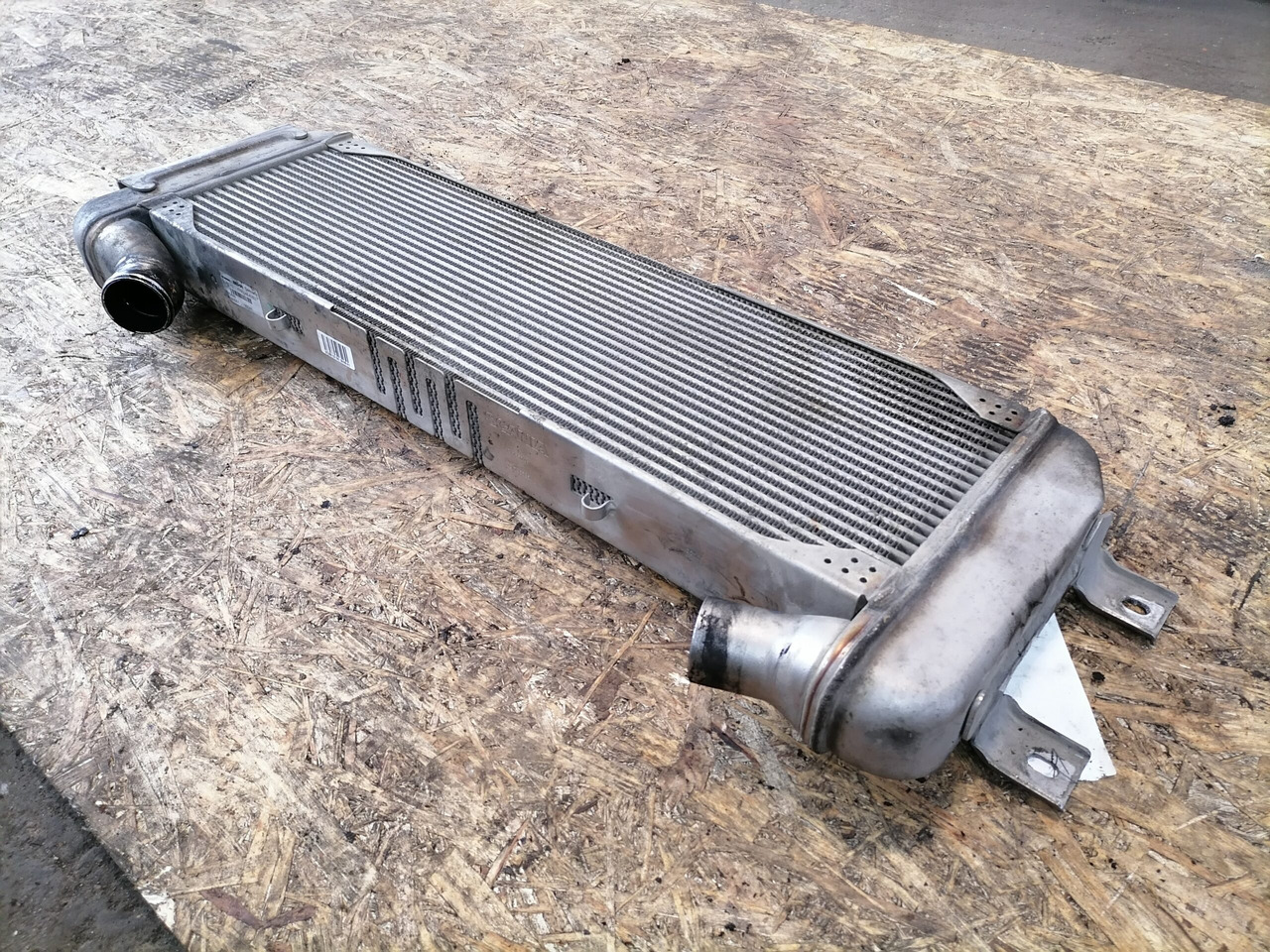 Scania EGR radiator 1785348 - EGR chladič pre Nákladné auto: obrázok 2 Scania EGR radiator 1785348 - EGR chladič pre Nákladné auto: obrázok 2