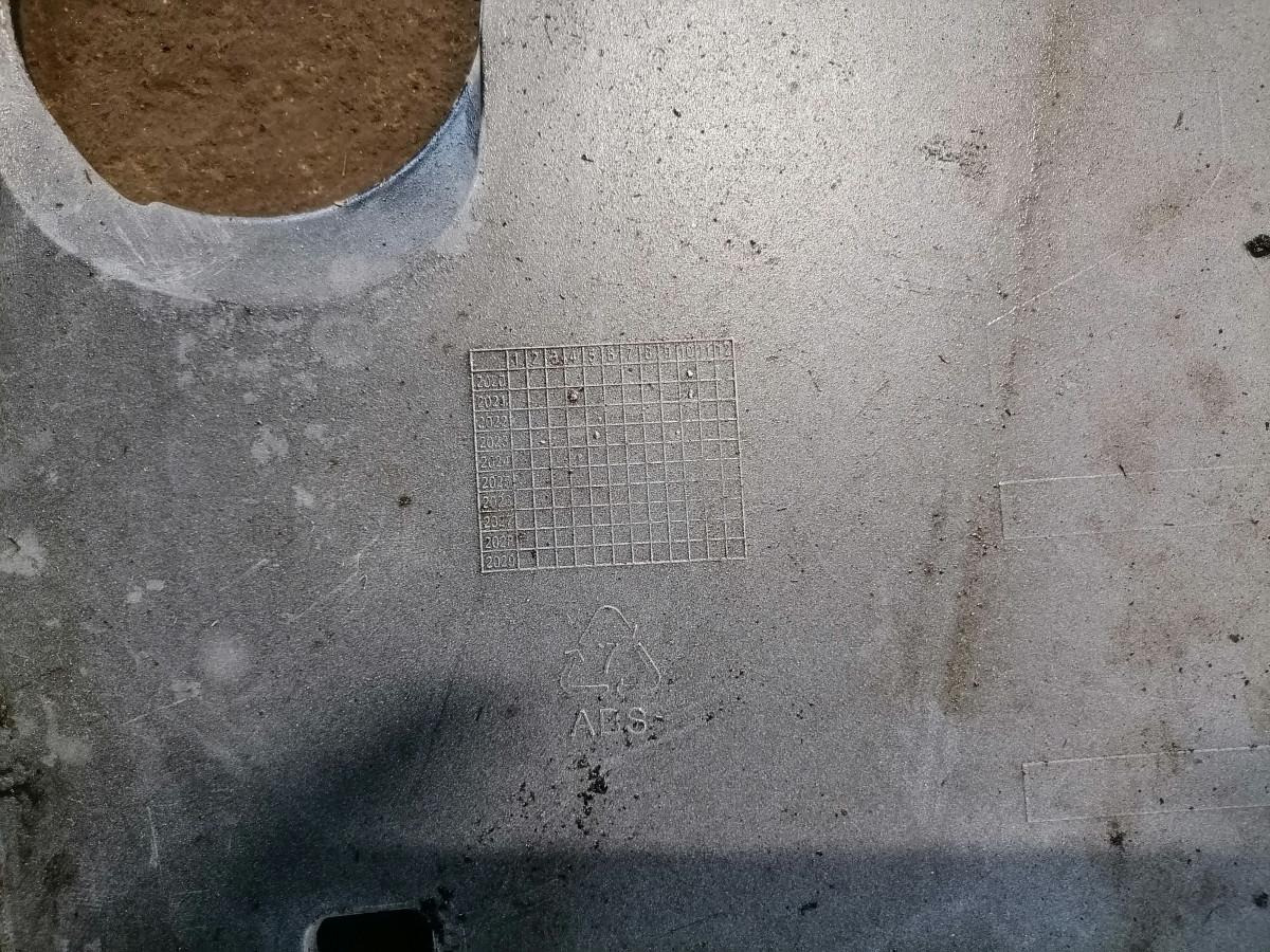 Scania Front bumper cover plastic 2731830 - Aerodynamika/ Spojler pre Nákladné auto: obrázok 4 Scania Front bumper cover plastic 2731830 - Aerodynamika/ Spojler pre Nákladné auto: obrázok 4