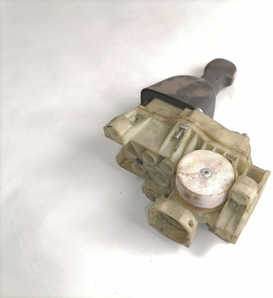 Scania Handbrake control lever 1774972 - Univerzálny diel pre Nákladné auto: obrázok 3 Scania Handbrake control lever 1774972 - Univerzálny diel pre Nákladné auto: obrázok 3