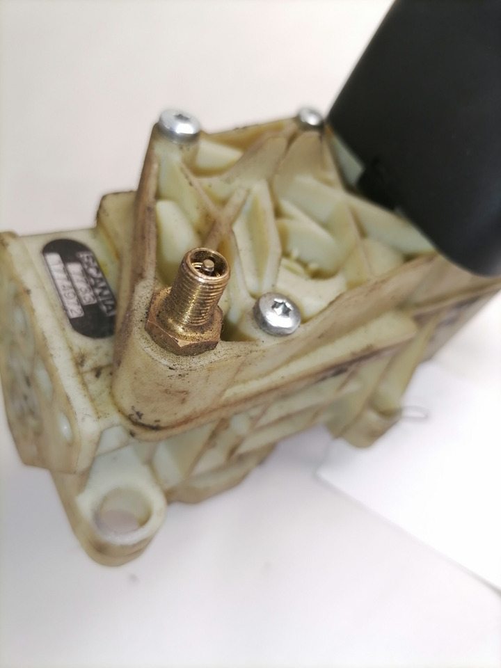 Scania Handbrake control lever 1774972 - Univerzálny diel pre Nákladné auto: obrázok 5 Scania Handbrake control lever 1774972 - Univerzálny diel pre Nákladné auto: obrázok 5