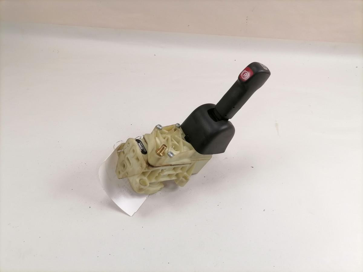 Scania Handbrake control lever 1882115 - Univerzálny diel pre Nákladné auto: obrázok 2 Scania Handbrake control lever 1882115 - Univerzálny diel pre Nákladné auto: obrázok 2