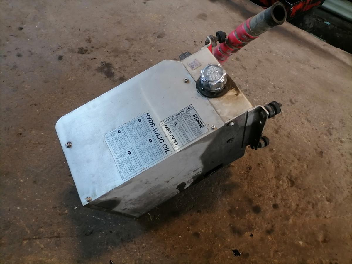 Scania Hydrulic oil cooler - Hydraulická nádrž pre Nákladné auto: obrázok 4 Scania Hydrulic oil cooler - Hydraulická nádrž pre Nákladné auto: obrázok 4