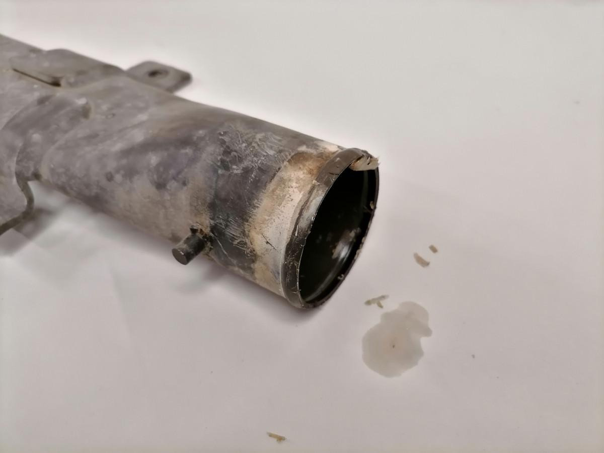 Scania Jahutusvedeliku toru, retarder 2551599 - Chladiaci systém pre Nákladné auto: obrázok 5 Scania Jahutusvedeliku toru, retarder 2551599 - Chladiaci systém pre Nákladné auto: obrázok 5