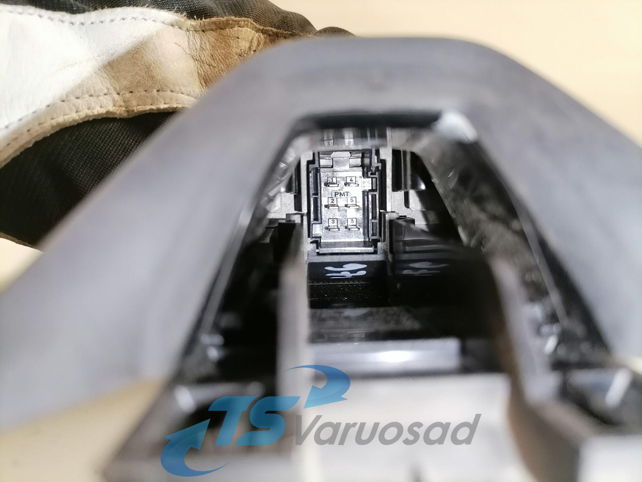 Scania Juhtplokk, FLC 1949369 - Riadiaca jednotka pre Nákladné auto: obrázok 4 Scania Juhtplokk, FLC 1949369 - Riadiaca jednotka pre Nákladné auto: obrázok 4