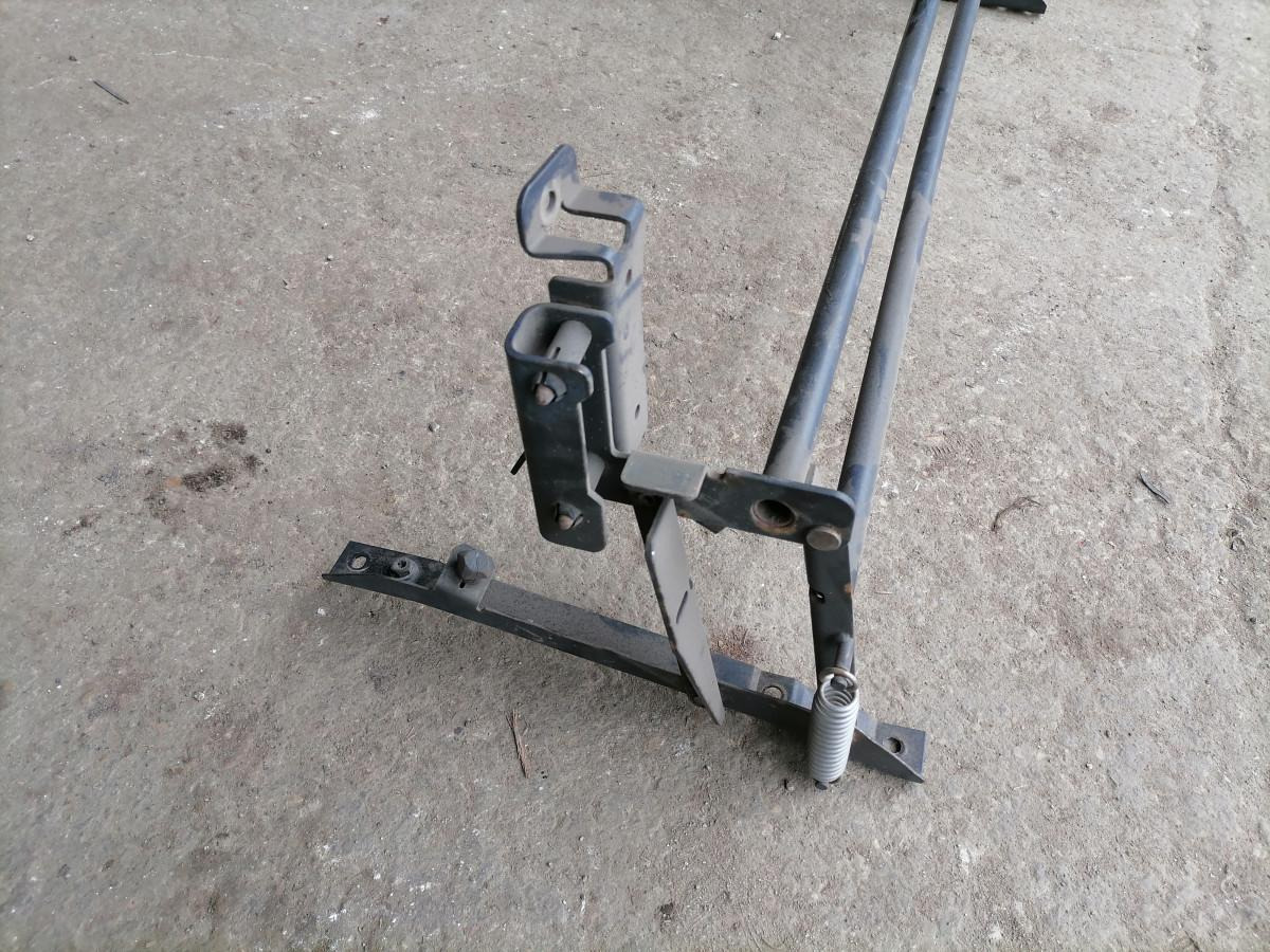 Scania Kabiini tuulesuunaja kandur 1383829 - Aerodynamika/ Spojler pre Nákladné auto: obrázok 3 Scania Kabiini tuulesuunaja kandur 1383829 - Aerodynamika/ Spojler pre Nákladné auto: obrázok 3